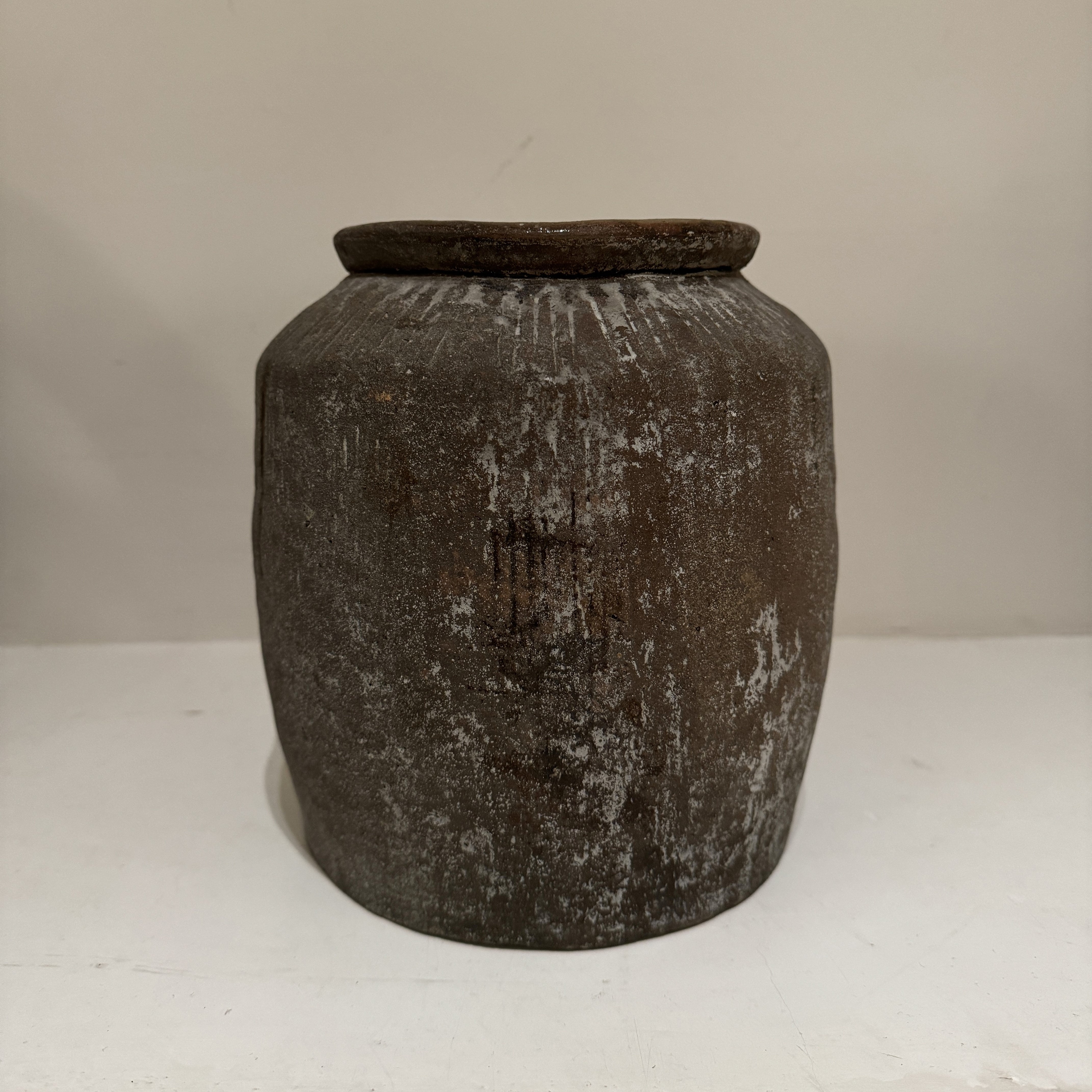 Terracotta Sung Style Pot w Taupe Wash