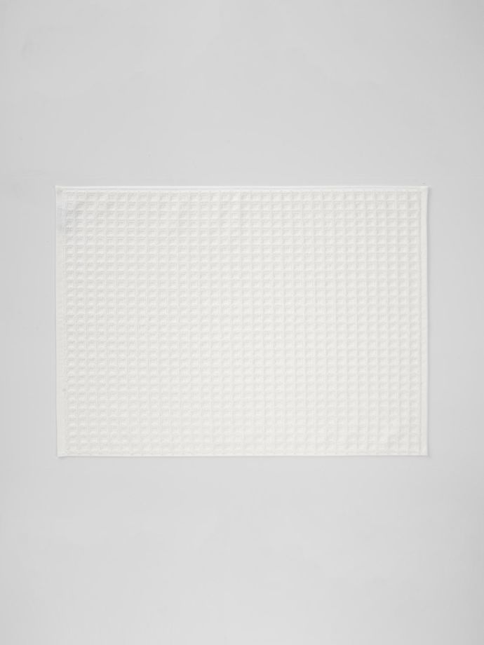 Aura Waffle Bath Mat