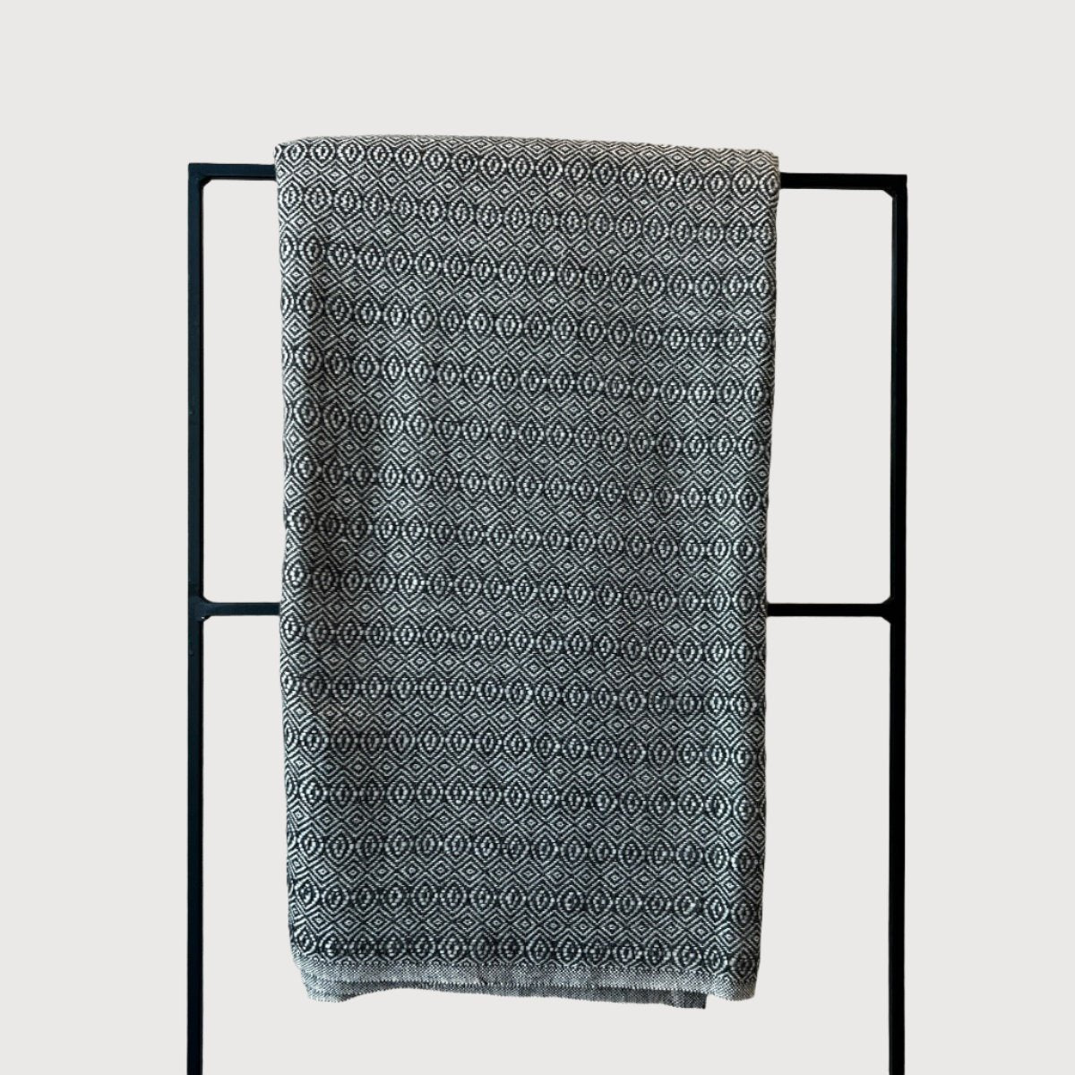 Ebba Cashmere Throw, Graphite